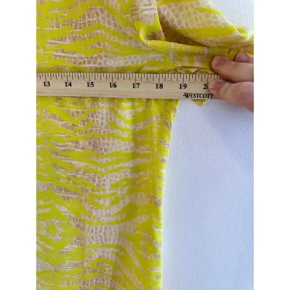 Equipment Femme Womens Riley Yellow Snakeskin Silk Boho Chic Shirt Sleeve XS - Picture 6 of 7